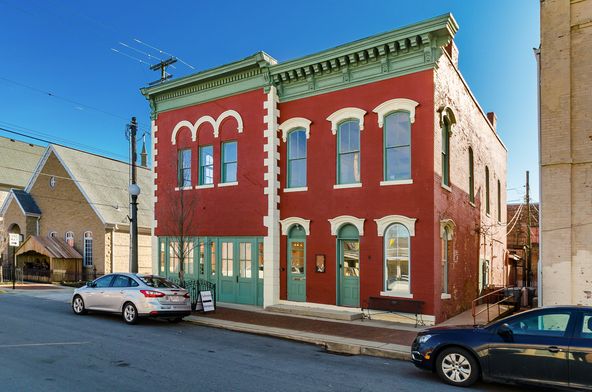 London Ohio Office & Meeting Rooms: 6 E 2nd St, London, OH 43140